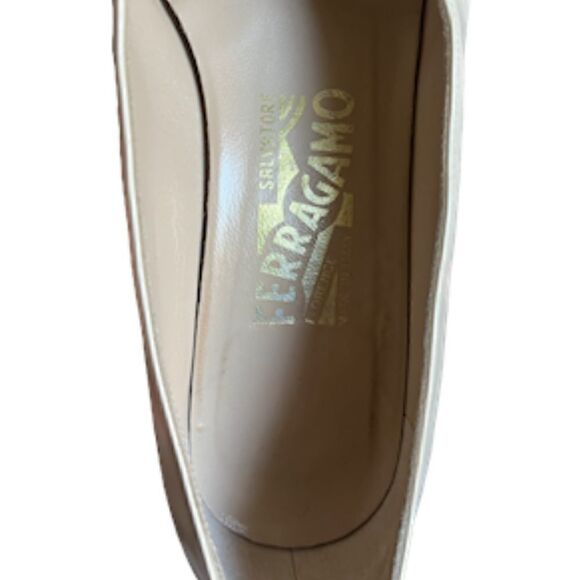 Salvatore Ferragamo chunky heels. - Picture 5 of 8